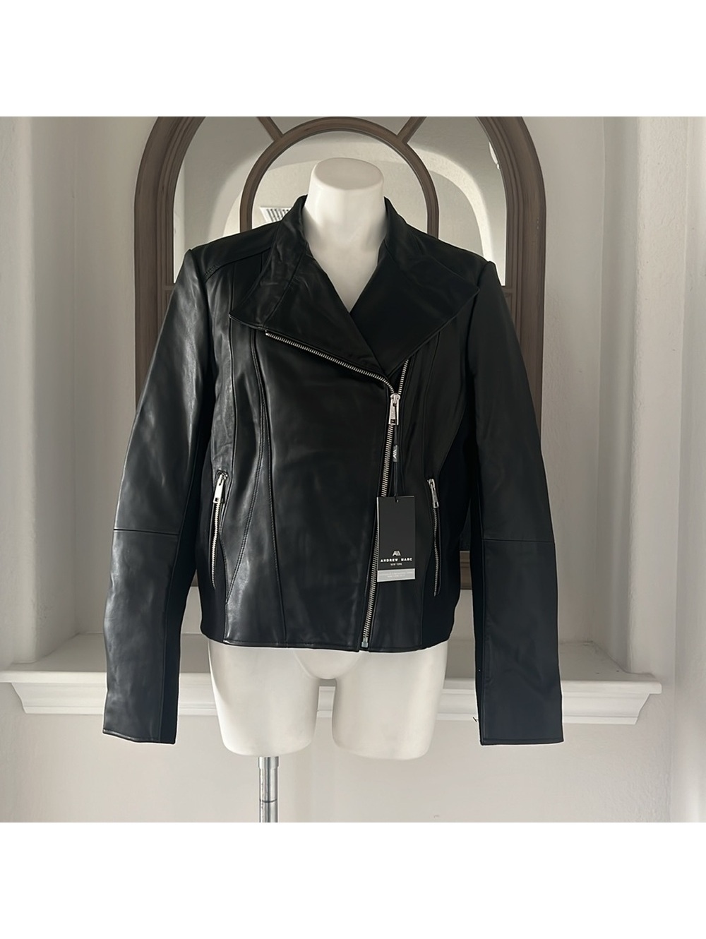 Andrew Marc Minowa Genuine LEATHER Jacket in Black, Size XL New w/Tag